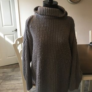 THE FIFTH LABEL OVERSIZED TURTLENECK SWEATER